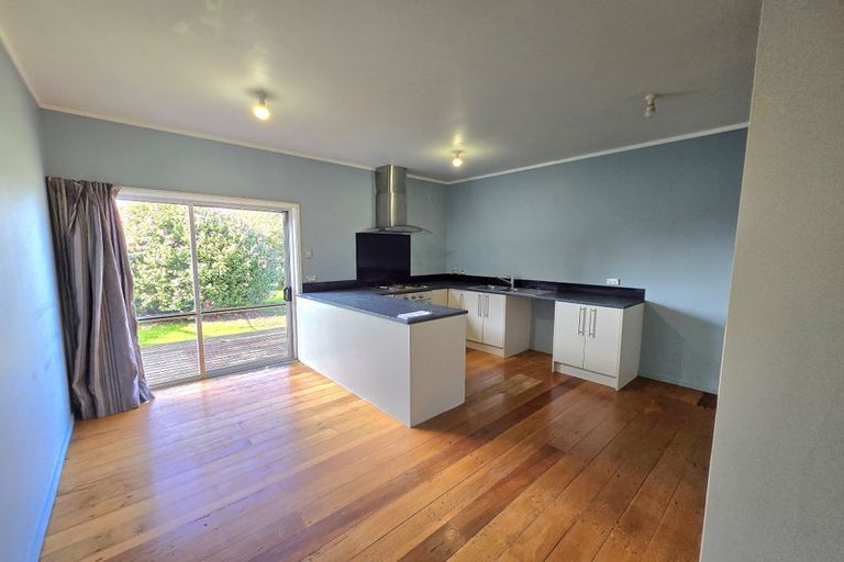 Photo of property in 40 Evans Road, Weymouth, Auckland, 2103