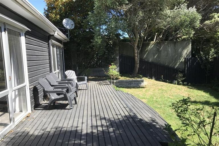 Photo of property in 23 Selwyn Terrace, Thorndon, Wellington, 6011