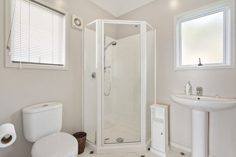 Photo of property in 28 Rakau Views, Orewa, 0931