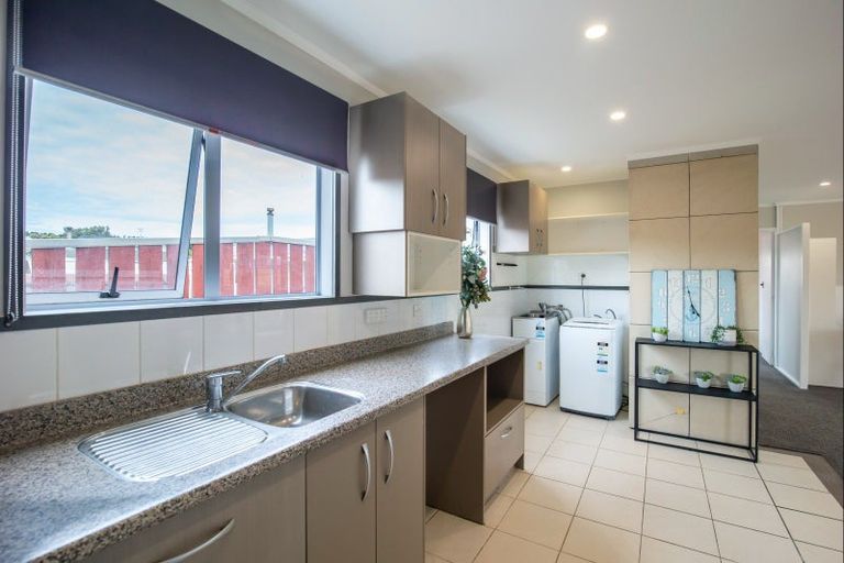 Photo of property in 31 Park Avenue, Waitarere Beach, Levin, 5510