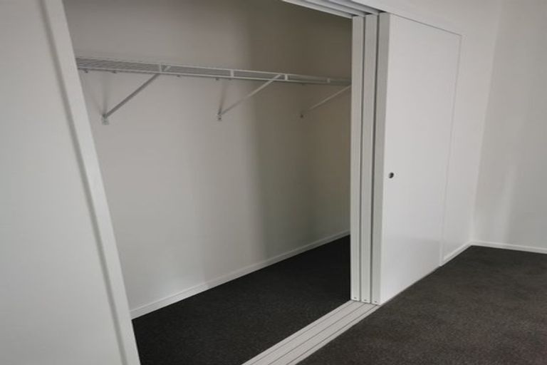 Photo of property in 206/9 East Street, Papakura, 2110