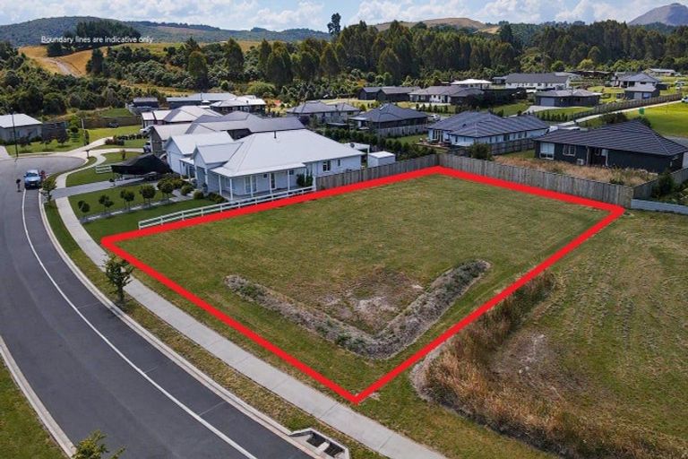 Photo of property in 6 Pukatea Lane, Kinloch, Taupo, 3377