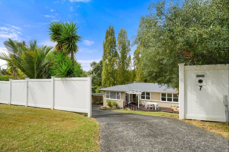 Photo of property in 7 Mcphail Street, Birkdale, Auckland, 0626