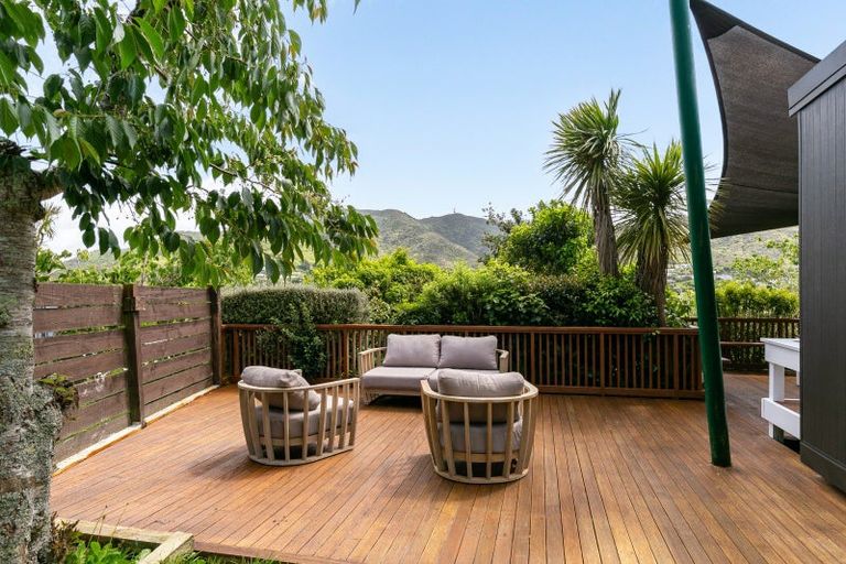 Photo of property in 12 Ramsey Place, Karori, Wellington, 6012