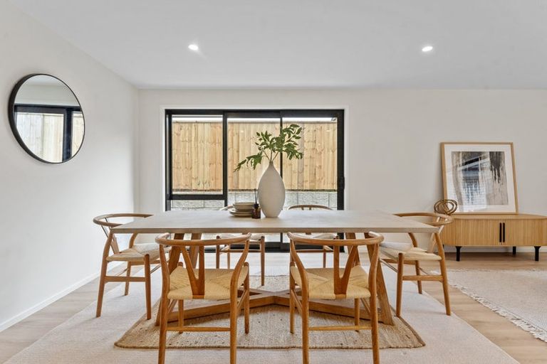 Photo of property in 2 Manatika Road, Karaka, Papakura, 2124