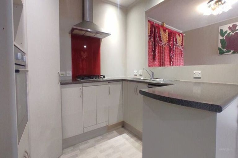 Photo of property in 39 Sunnyside Road, Sunnyvale, Auckland, 0612