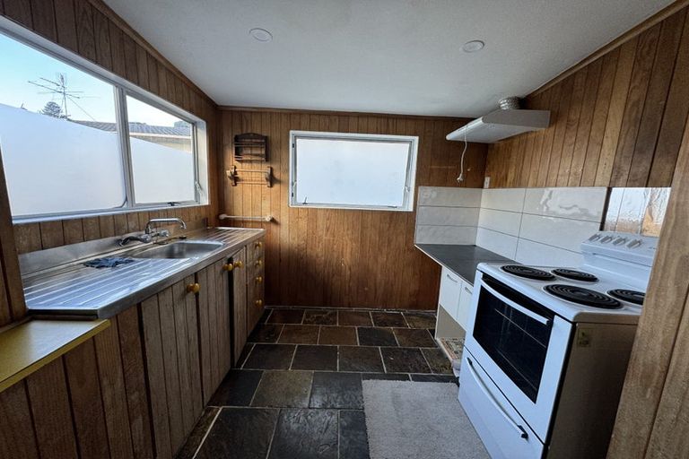 Photo of property in 2/14 Colum Place, Bucklands Beach, Auckland, 2014