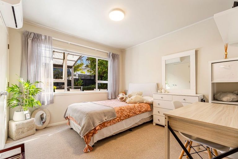 Photo of property in 10 Coromandel Crescent, Mairangi Bay, Auckland, 0630