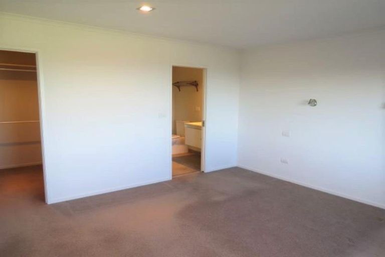 Photo of property in 10 Scott Street, Moturoa, New Plymouth, 4310