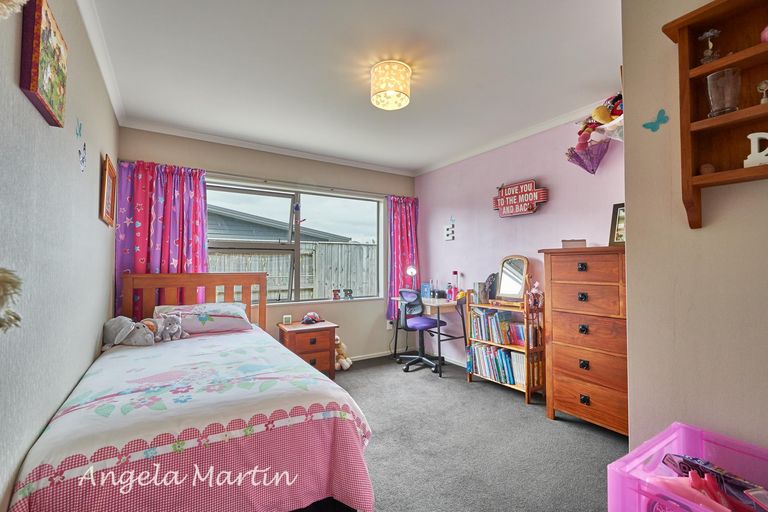 Photo of property in 47a Rosalie Terrace, Kelvin Grove, Palmerston North, 4414