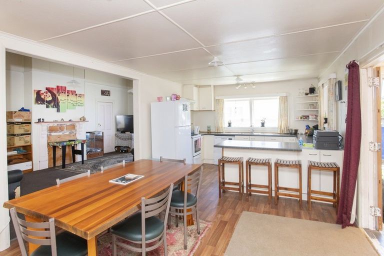 Photo of property in 8 Waverley Street, Elgin, Gisborne, 4010