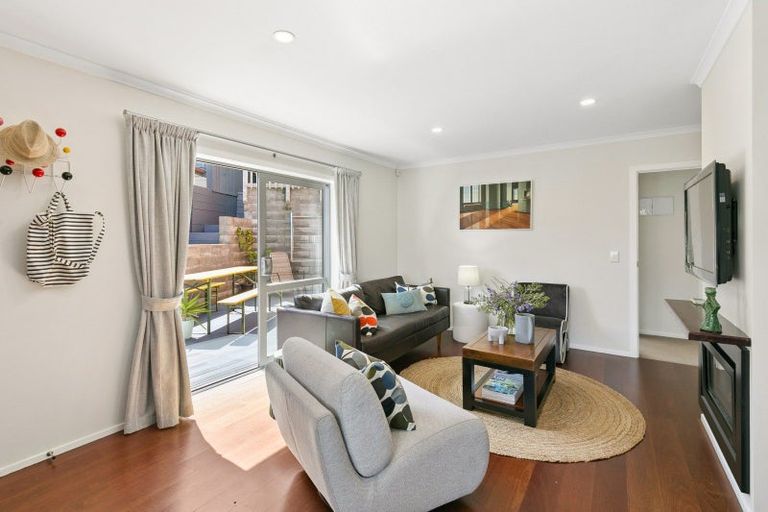 Photo of property in 4 Lakshmi Place, Khandallah, Wellington, 6035