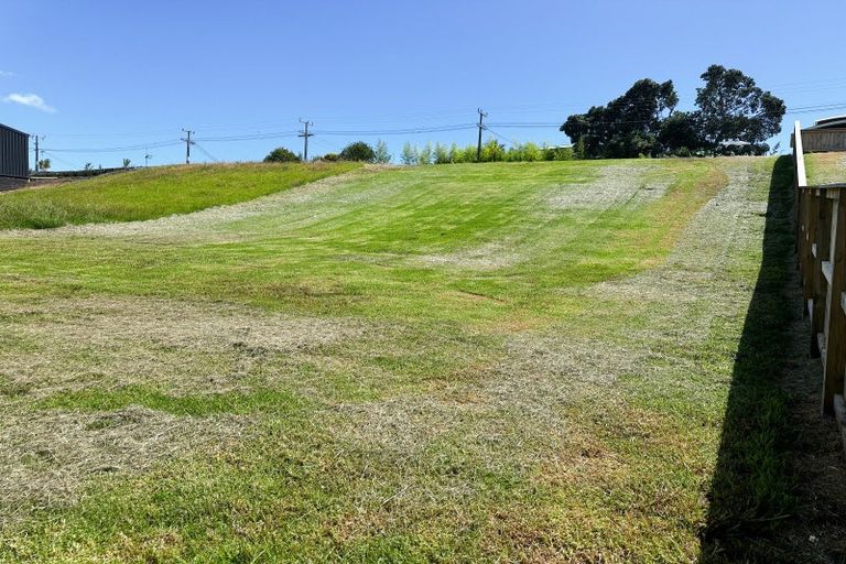 Photo of property in 9 Milky Way, Langs Beach, 0582