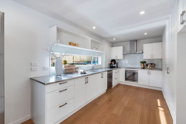 Photo of property in 1a Alexander Avenue, Torbay, Auckland, 0630