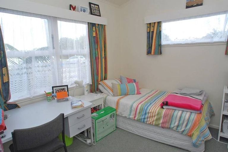 Photo of property in 1/118 Nile Road, Milford, Auckland, 0620