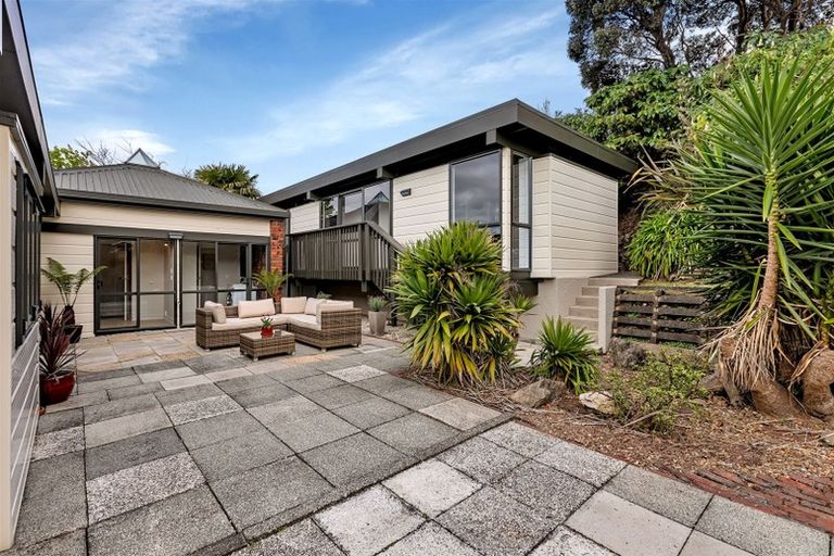 Photo of property in 17 Kowhai Park Road, Maunu, Whangarei, 0110