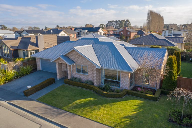 Photo of property in 7 Applefield Court, Northwood, Christchurch, 8051