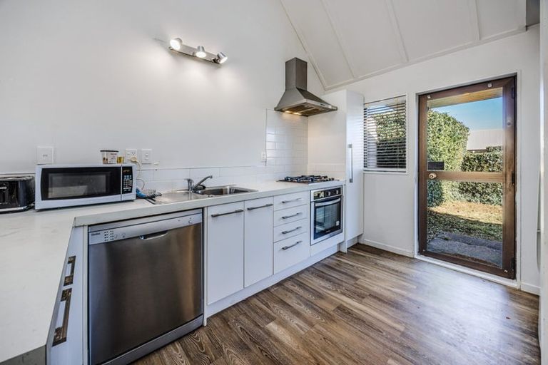 Photo of property in 12/58 Manuroa Road, Takanini, 2112