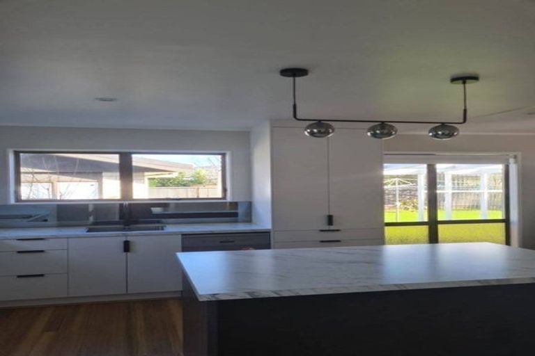 Photo of property in 4 Akepiro Place, Tawhero, Whanganui, 4501