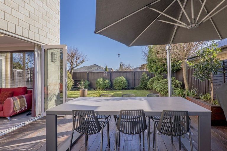 Photo of property in 17 Westpark Drive, Burnside, Christchurch, 8053