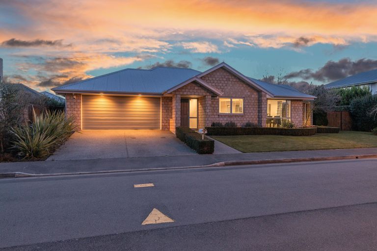 Photo of property in 7 Applefield Court, Northwood, Christchurch, 8051