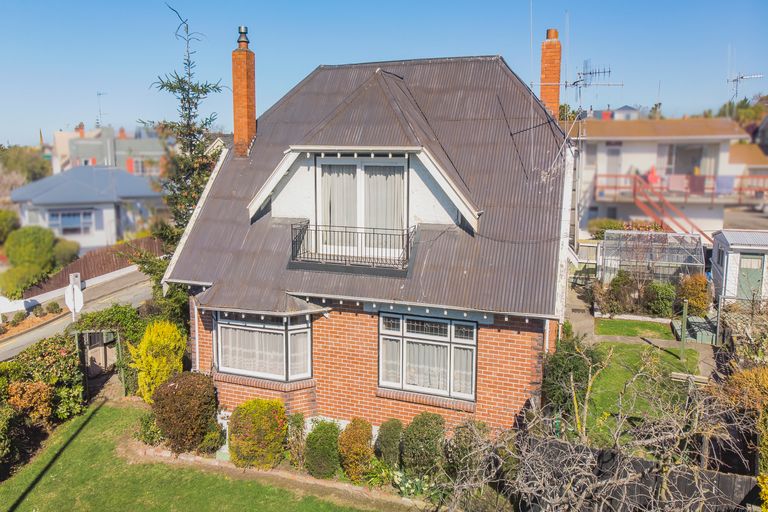 Photo of property in 20 Campbell Street, Maori Hill, Timaru, 7910