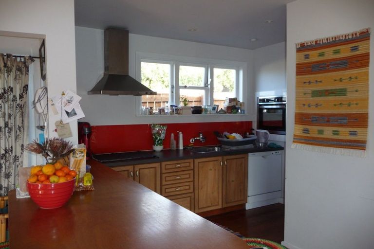 Photo of property in 65 Gordon Road, Plimmerton, Porirua, 5026