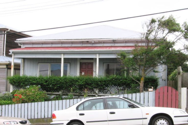 Photo of property in 64 Lavaud Street, Berhampore, Wellington, 6023