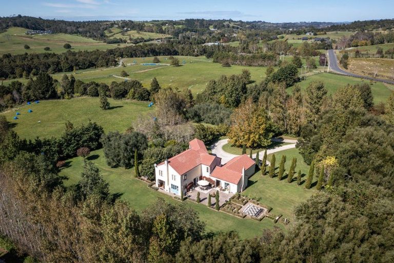 Photo of property in 55 Three Oaks Drive, Dairy Flat, Albany, 0794