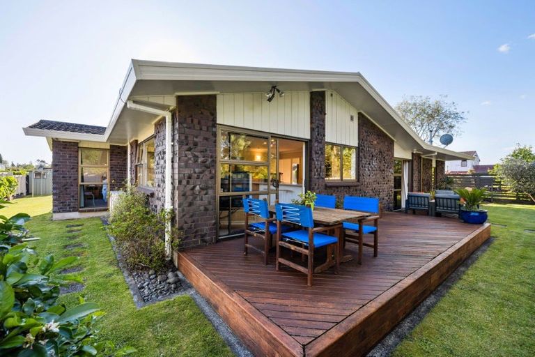 Photo of property in 22 Hillary Street, Chedworth, Hamilton, 3210