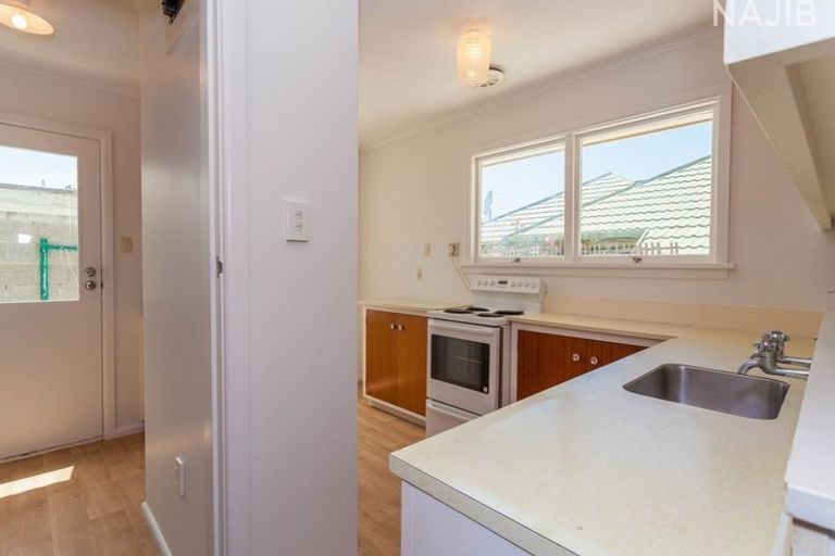 Photo of property in 2/73 Fairfield Avenue, Addington, Christchurch, 8024