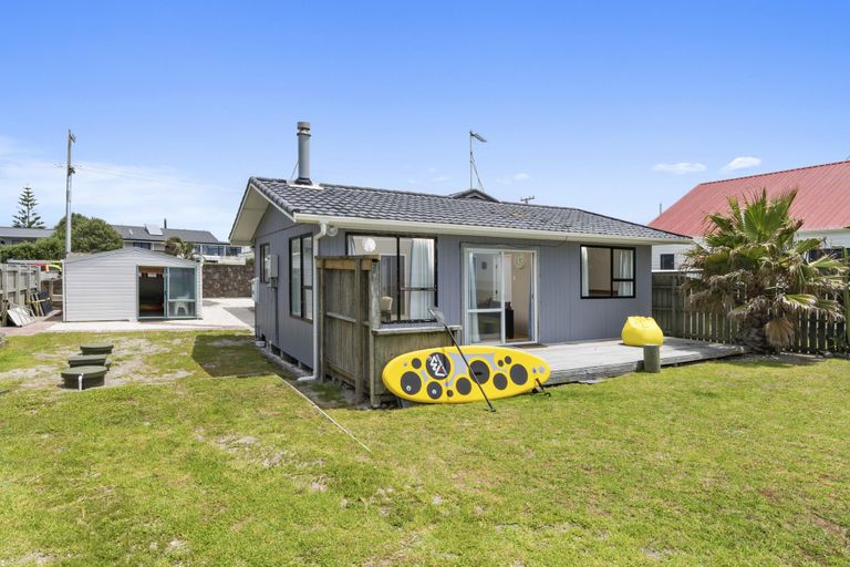 Photo of property in 527 Pukehina Parade, Pukehina, Te Puke, 3189