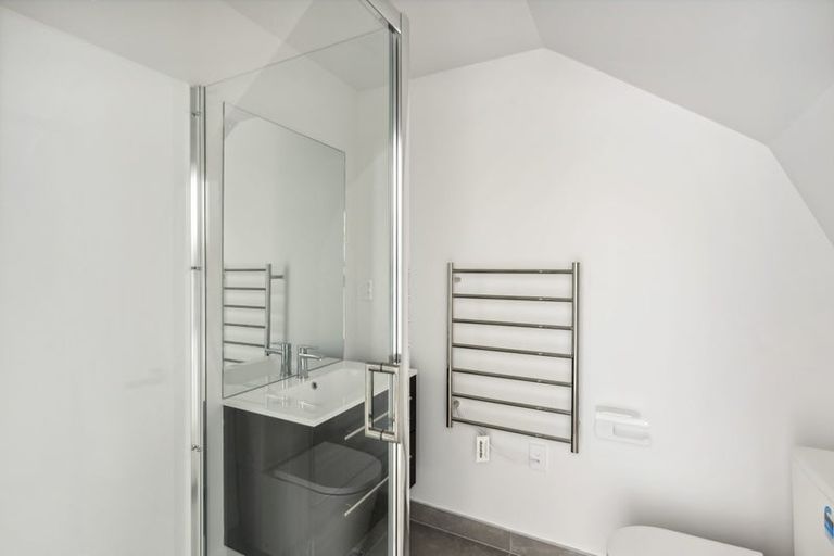 Photo of property in 5 Kamahi Place, Paraparaumu, 5032