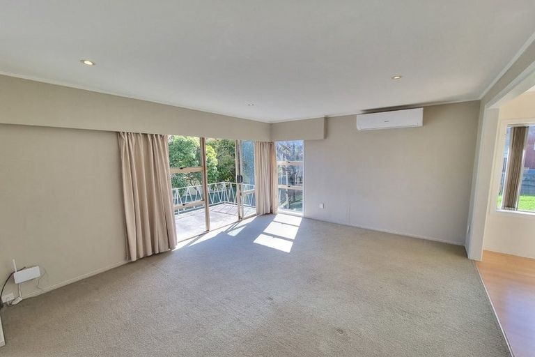 Photo of property in 3/68 Takutai Avenue, Half Moon Bay, Auckland, 2012
