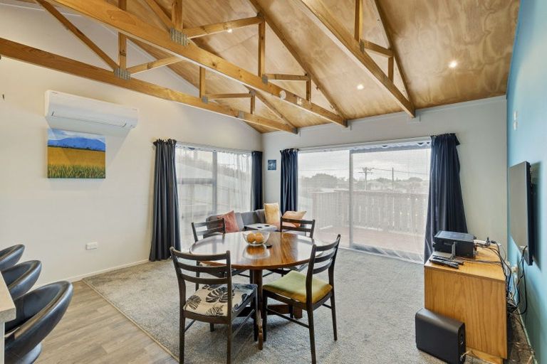 Photo of property in 73 Mould Street, Waitara, 4320