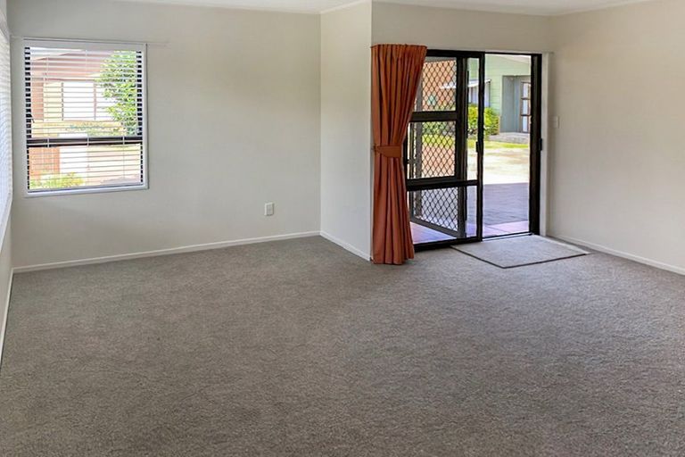 Photo of property in 5/501 Eastbourne Street East, Hastings, 4122