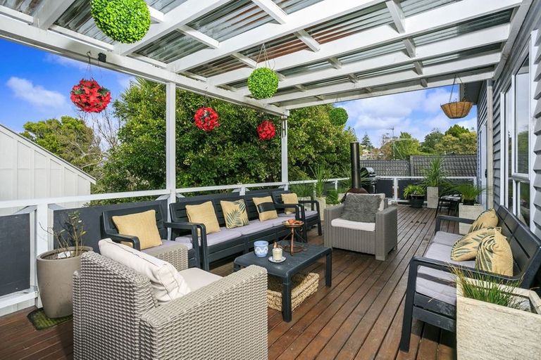 Photo of property in 33 Verran Road, Birkenhead, Auckland, 0626