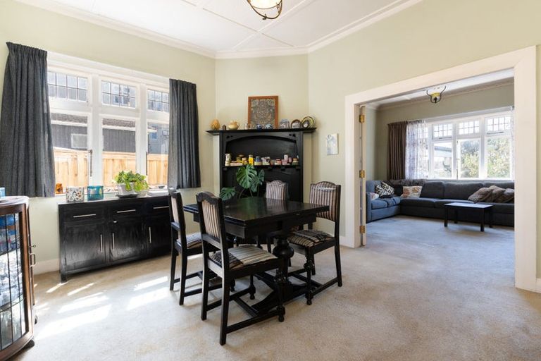 Photo of property in 18 Kilbirnie Crescent, Kilbirnie, Wellington, 6022