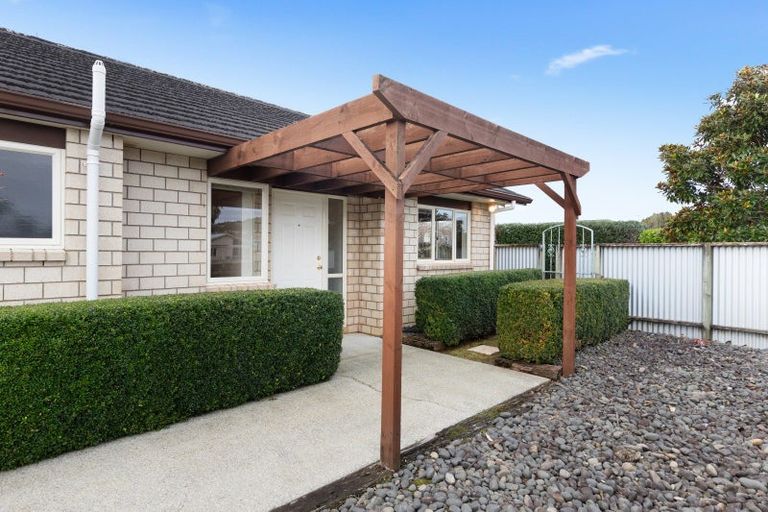 Photo of property in 100 Reynolds Road, Pukekohe, 2120
