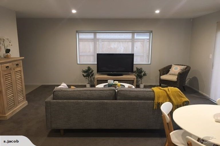 Photo of property in 20 Defender Crescent, Beachlands, Auckland, 2018