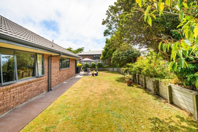 Photo of property in 22 Masefield Terrace, Kelvin Grove, Palmerston North, 4414