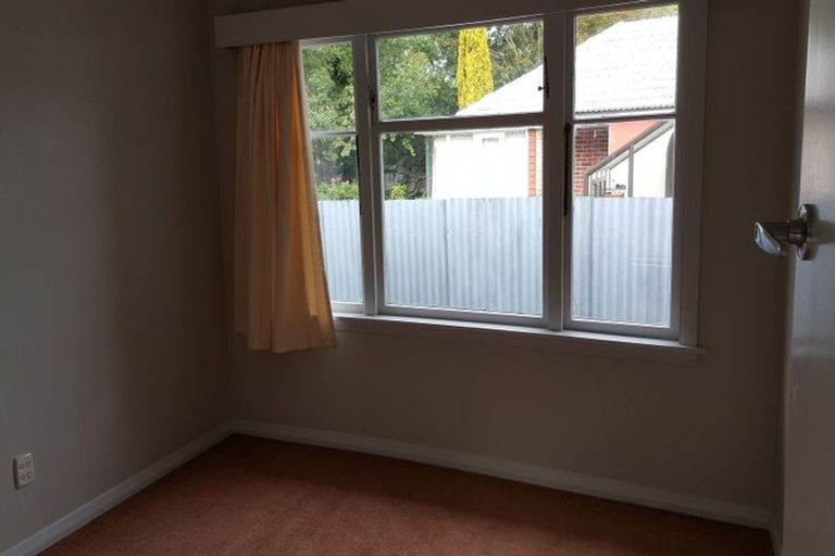 Photo of property in 1 Ludecke Place, Sockburn, Christchurch, 8042