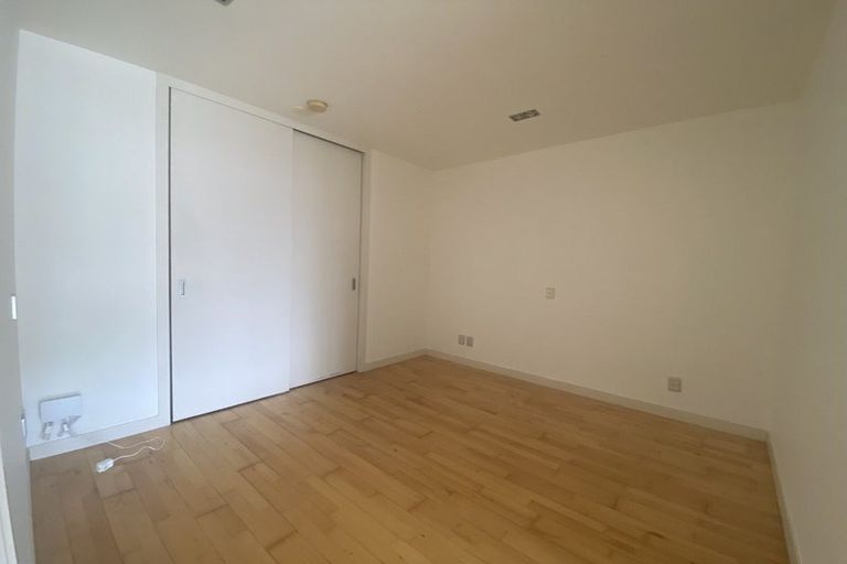 Photo of property in Ocean Breeze Apts, 8107/87 Clyde Road, Browns Bay, Auckland, 0630