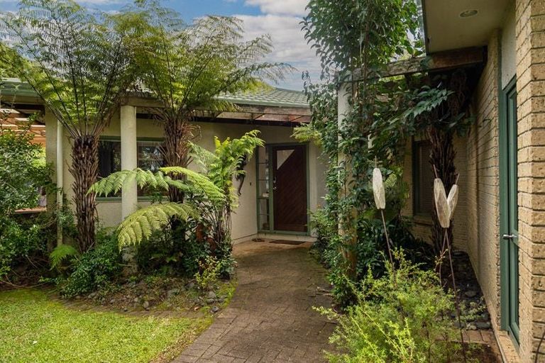 Photo of property in 37 Wilsons Road, Saint Martins, Christchurch, 8022