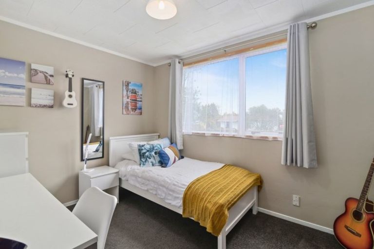 Photo of property in 1 Marcasite Place, Pukehangi, Rotorua, 3015