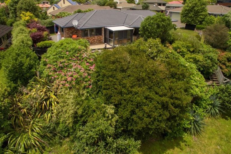 Photo of property in 35 Hoyte Place, Pukehangi, Rotorua, 3015