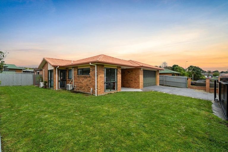 Photo of property in 32 Eastland Road, Flat Bush, Auckland, 2019