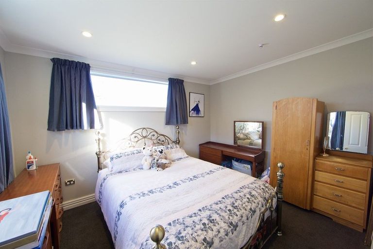 Photo of property in 76 Aldwins Road, Phillipstown, Christchurch, 8062