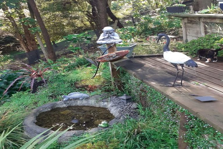 Photo of property in 8 Pararewa Drive, Whalers Gate, New Plymouth, 4310