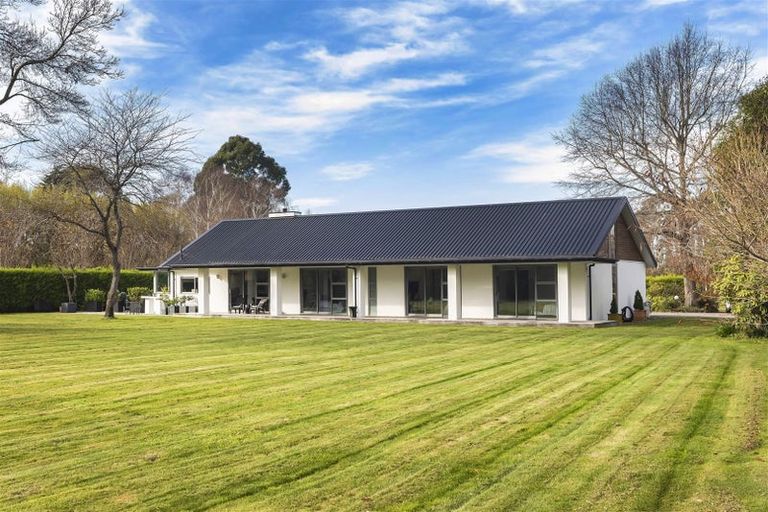 Photo of property in 569 Johns Road, Harewood, Christchurch, 8051